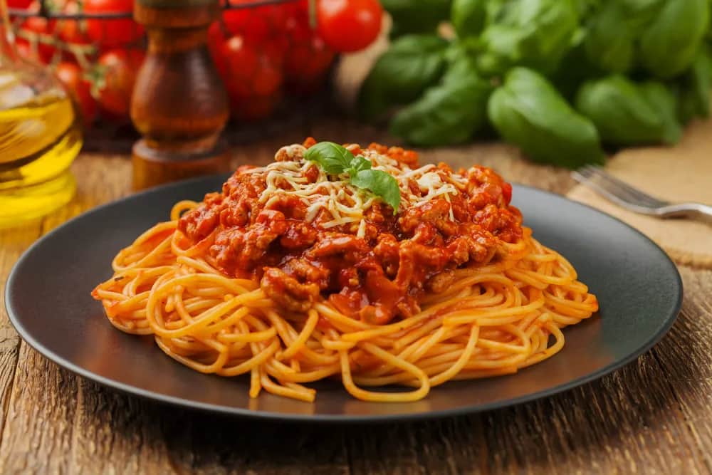 Jak zrobić dobry sos do spaghetti, by uniknąć nudnych smaków?